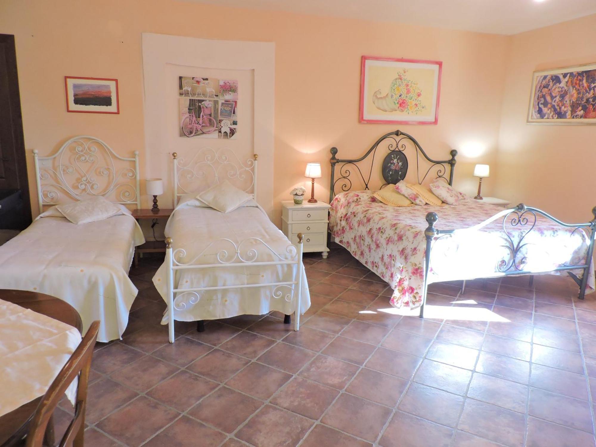 Casale Fedele Family Relax B&B Vicino Al Borgo ロンチリオーネ 部屋 写真