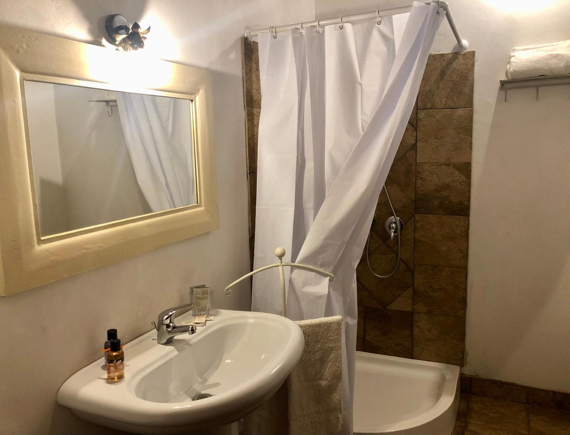 Casale Fedele Family Relax B&B Vicino Al Borgo ロンチリオーネ 部屋 写真