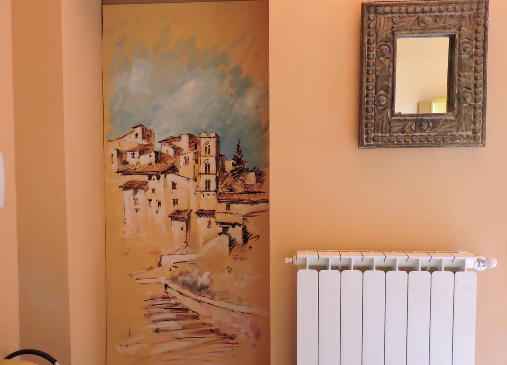 Casale Fedele Family Relax B&B Vicino Al Borgo ロンチリオーネ エクステリア 写真